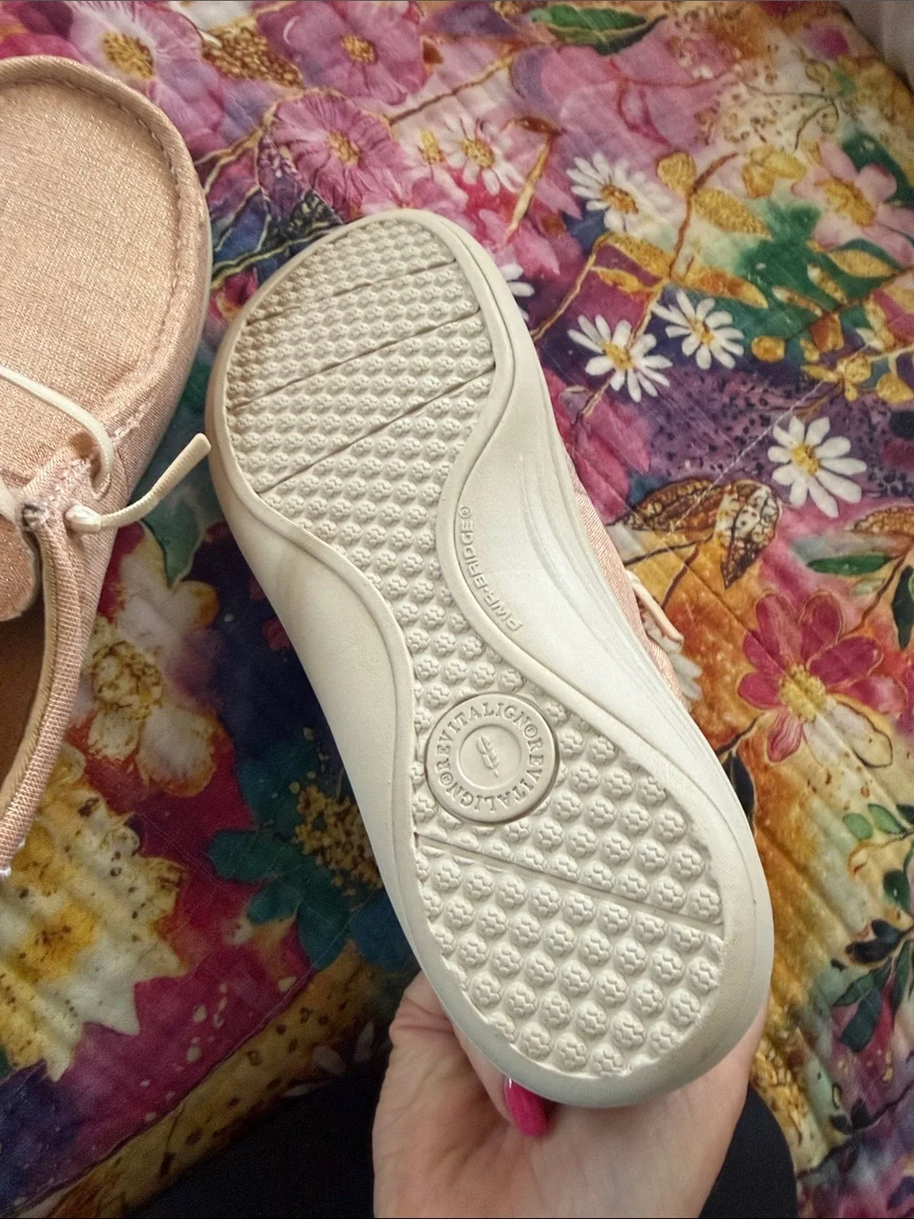 Revitalign Casual Canvas Slip-On Sneakers in sparkly Light Peach
